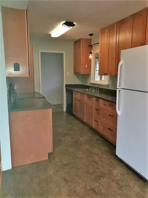 915 Swain Dr, Red Bluff, CA 96080 photo 5