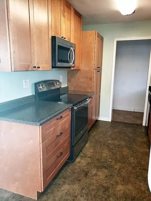 915 Swain Dr, Red Bluff, CA 96080 photo 6