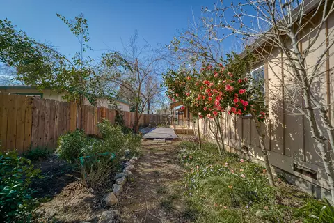 468 Rio St, Redding, CA 96001 photo 30