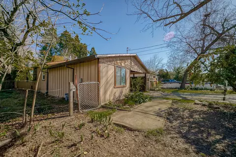 468 Rio St, Redding, CA 96001 photo 33