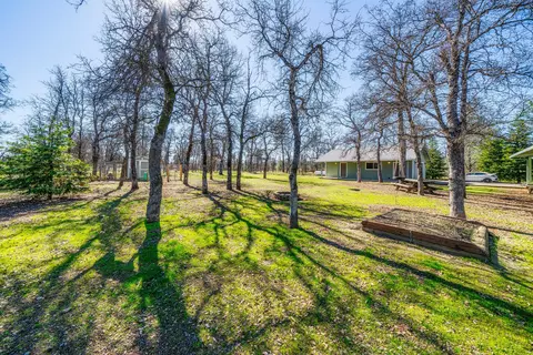 21261 Via Serena Dr, Redding, CA 96003 photo 10