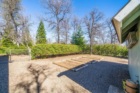 21261 Via Serena Dr, Redding, CA 96003 photo 8