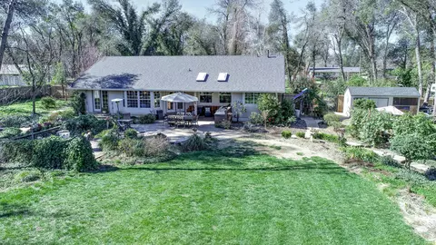5067 Woodview Dr, Redding, CA 96002 photo 38