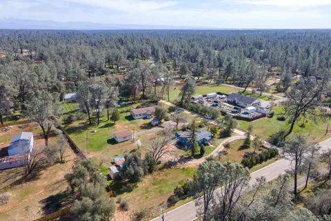 16256 Tree Ln, Anderson, CA 96007 photo 64