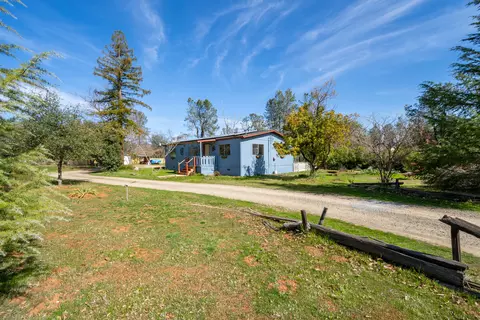 16256 Tree Ln, Anderson, CA 96007 photo 5