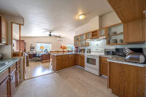 16256 Tree Ln, Anderson, CA 96007 photo 24