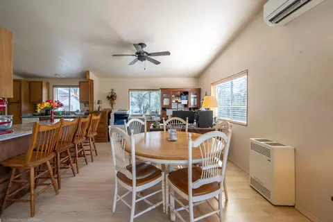 16256 Tree Ln, Anderson, CA 96007 photo 18