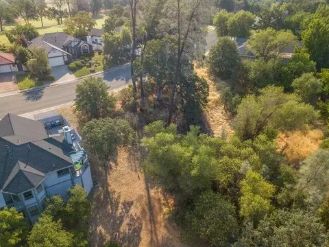1866 Gold Hills Dr, Redding, CA 96003 photo 3