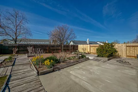 3286 Sunglow Dr, Redding, CA 96001 photo 37