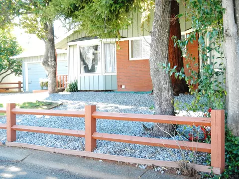 1942 Lindeena Ln, Redding, CA 96002 photo 38