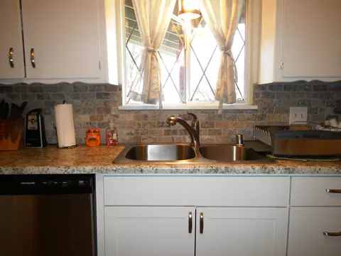 1942 Lindeena Ln, Redding, CA 96002 photo 9