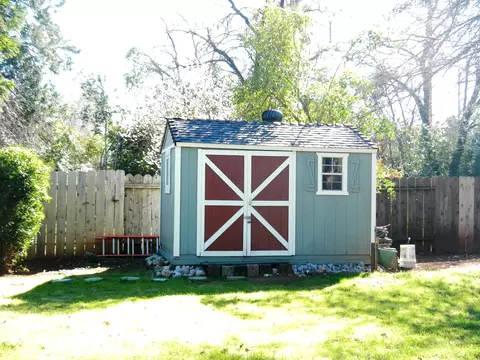 1942 Lindeena Ln, Redding, CA 96002 photo 29