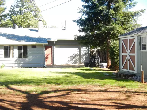 1942 Lindeena Ln, Redding, CA 96002 photo 31