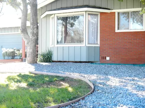 1942 Lindeena Ln, Redding, CA 96002 photo 37
