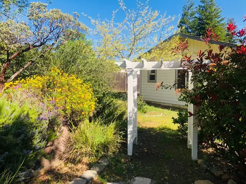2360 Oconner Ave, Redding, CA 96001 photo 26