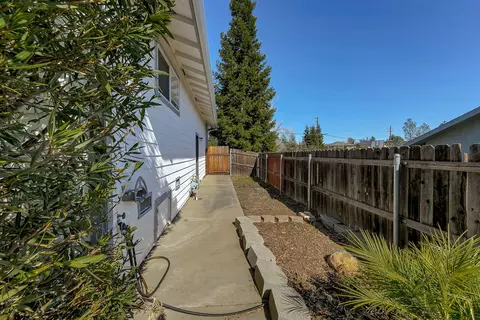 2360 Oconner Ave, Redding, CA 96001 photo 20