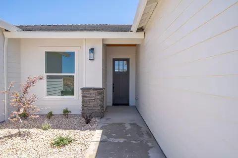 3873 Colby Trl, Redding, CA 96002 photo 3
