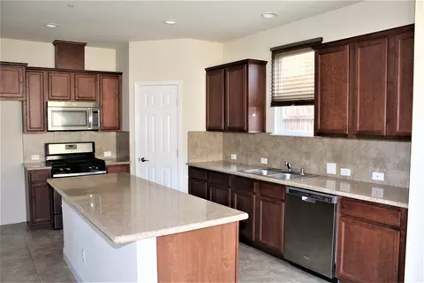 256 Mill Valley Pkwy, Redding, CA 96003 photo 3