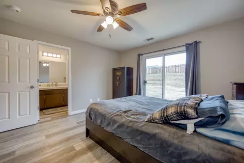 11381 Puffin Way, Redding, CA 96003 photo 18