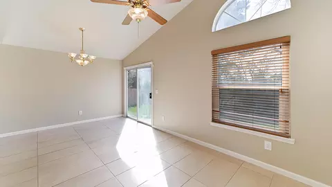 2815 Howard Dr, Redding, CA 96001 photo 13