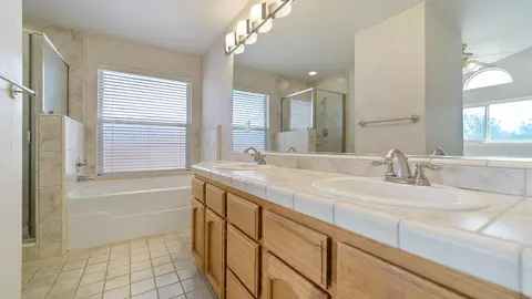 2815 Howard Dr, Redding, CA 96001 photo 18