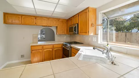 2815 Howard Dr, Redding, CA 96001 photo 9