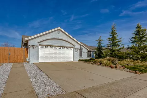 2790 Blue Bell Dr, Redding, CA 96001 photo 2