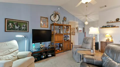 2790 Blue Bell Dr, Redding, CA 96001 photo 6