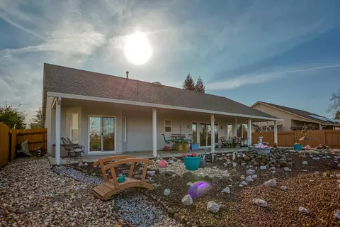 2790 Blue Bell Dr, Redding, CA 96001 photo 27