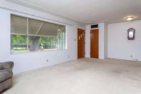 5451 Elm Ln, Redding, CA 96001 photo 8