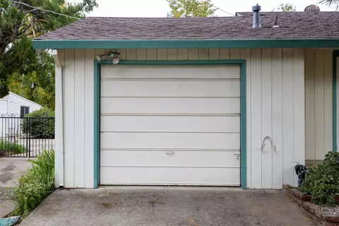 5451 Elm Ln, Redding, CA 96001 photo 35