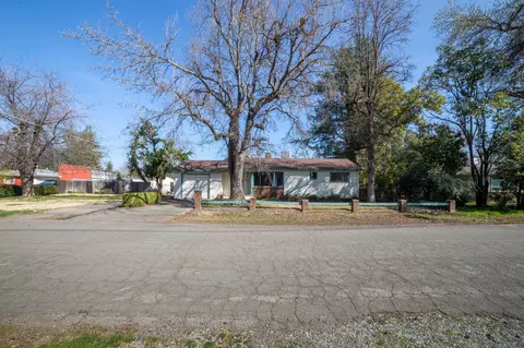 5451 Elm Ln, Redding, CA 96001 photo 3