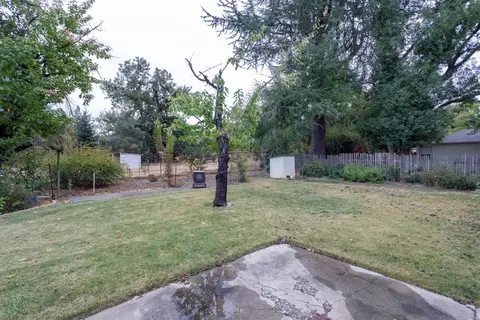5451 Elm Ln, Redding, CA 96001 photo 24