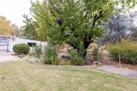 5451 Elm Ln, Redding, CA 96001 photo 32