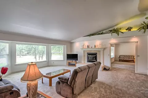13283 Pala Mesa Cir, Redding, CA 96003 photo 9