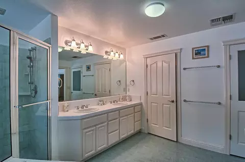 13283 Pala Mesa Cir, Redding, CA 96003 photo 23