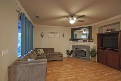 1364 Empress Ln, Redding, CA 96002 photo 19
