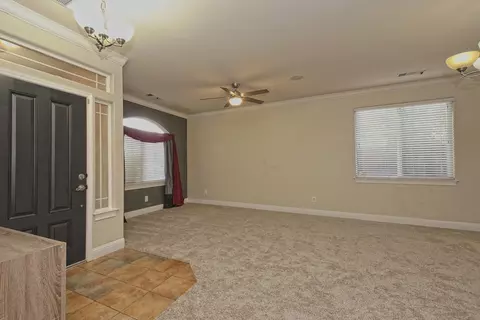 1364 Empress Ln, Redding, CA 96002 photo 6