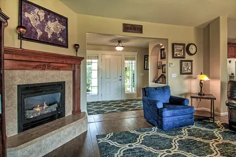 4130 Sunglow Dr, Redding, CA 96001 photo 3