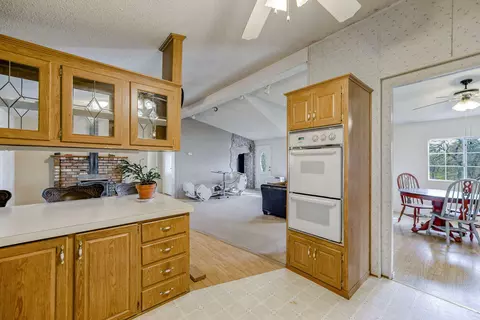 10125 Frazier Rd, Redding, CA 96003 photo 11
