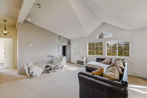 10125 Frazier Rd, Redding, CA 96003 photo 6