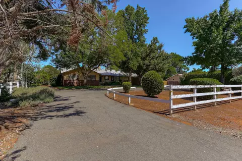 19745 Midland Dr, Redding, CA 96003 photo 6