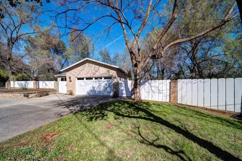 2793 Churn Ct, Redding, CA 96002 photo 2
