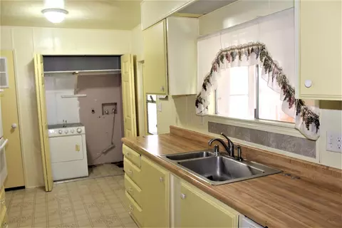 3749 Magnums Way, Redding, CA 96003 photo 11