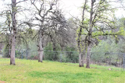 3749 Magnums Way, Redding, CA 96003 photo 7