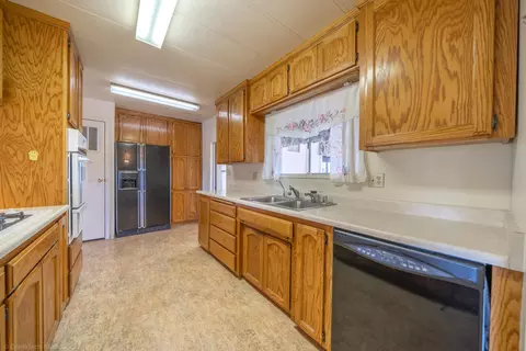 18352 View Point Dr, Anderson, CA 96007 photo 12