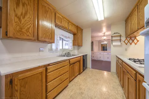 18352 View Point Dr, Anderson, CA 96007 photo 14
