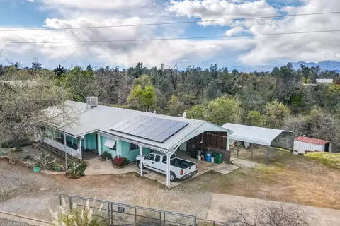 18352 View Point Dr, Anderson, CA 96007 photo 5