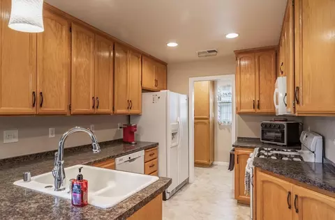 237 Vintage Path, Redding, CA 96003 photo 11