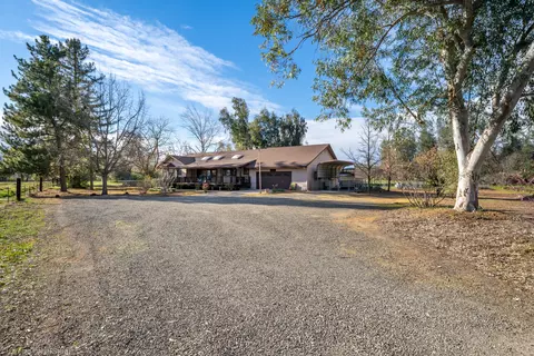 8342 Green Acres Ln, Redding, CA 96002 photo 3